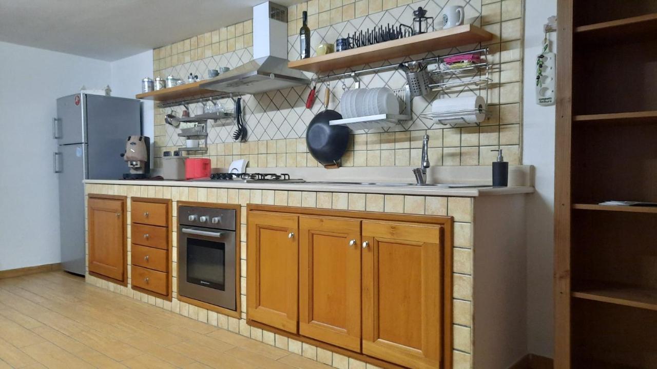 White Home Quartieri Spagnoli Napels Buitenkant foto