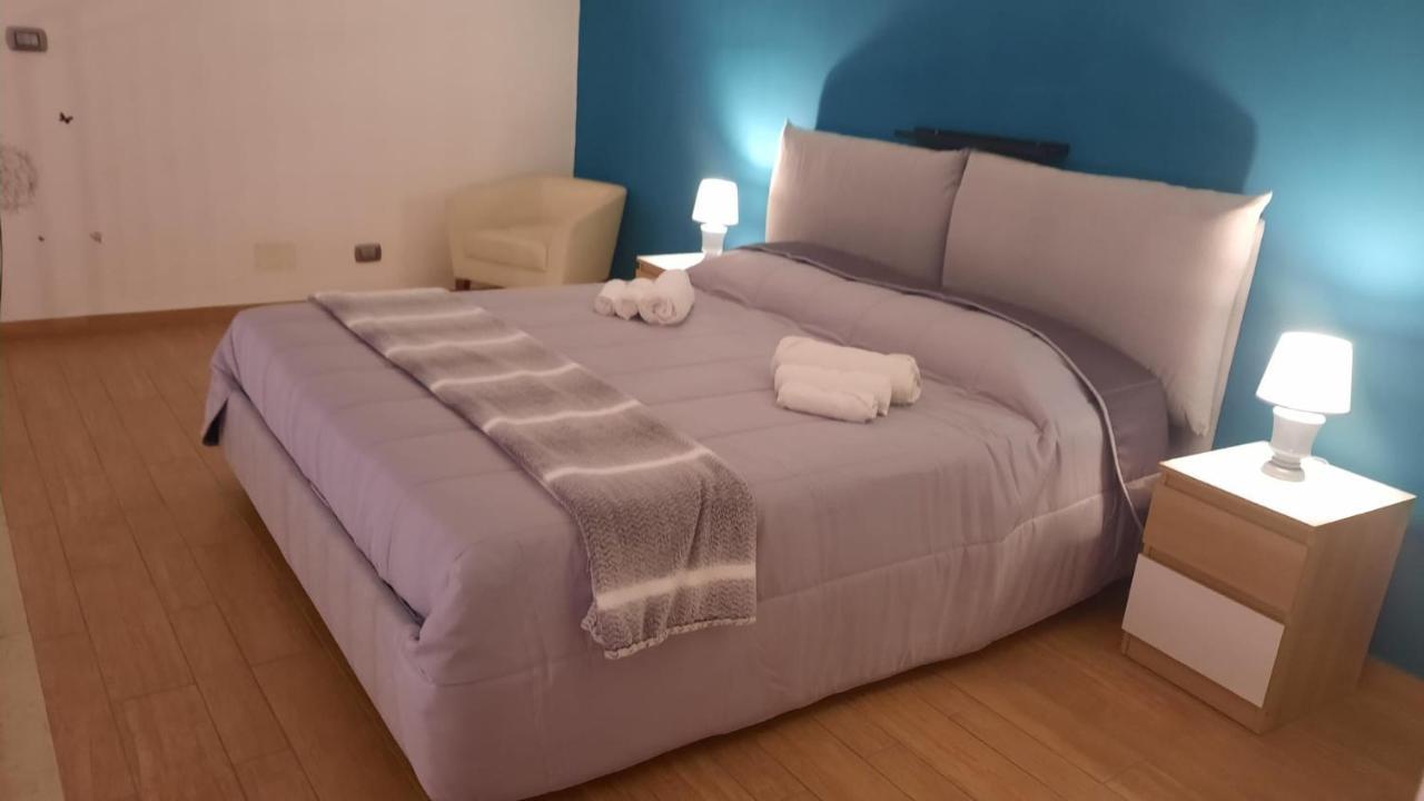 White Home Quartieri Spagnoli Napels Buitenkant foto