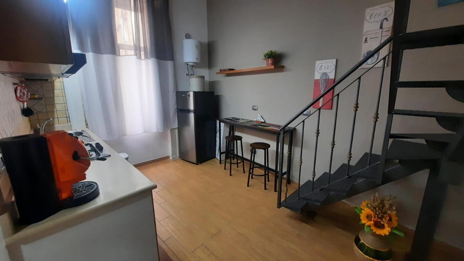 White Home Quartieri Spagnoli Napels Buitenkant foto